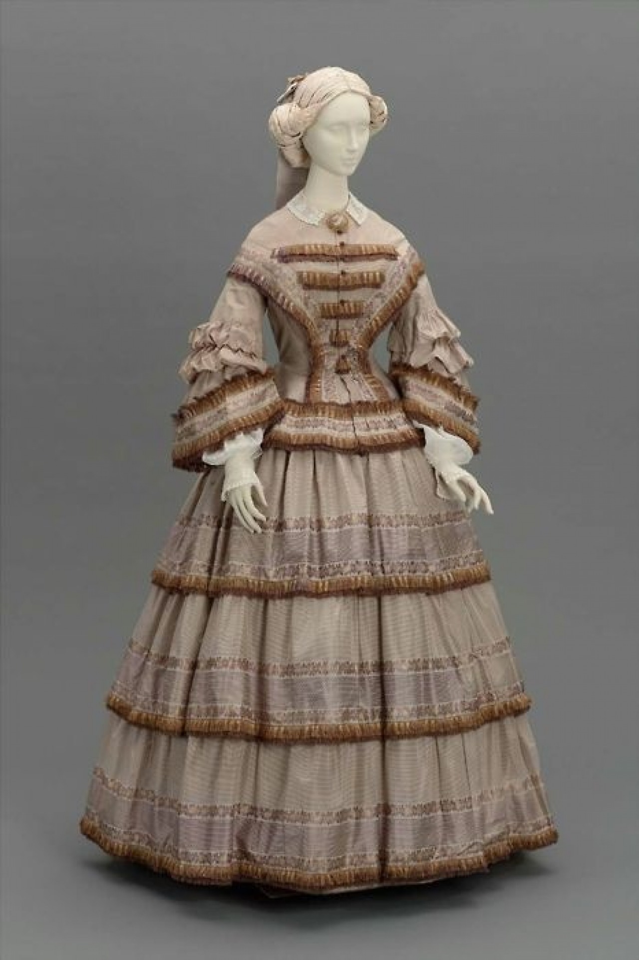 1855: extant dress | Fashion and Decor: A Cultural History