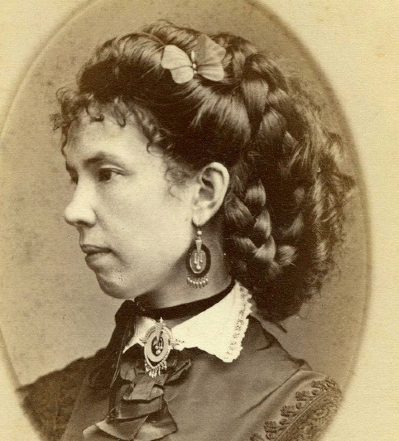 western saloon girl hairstyles